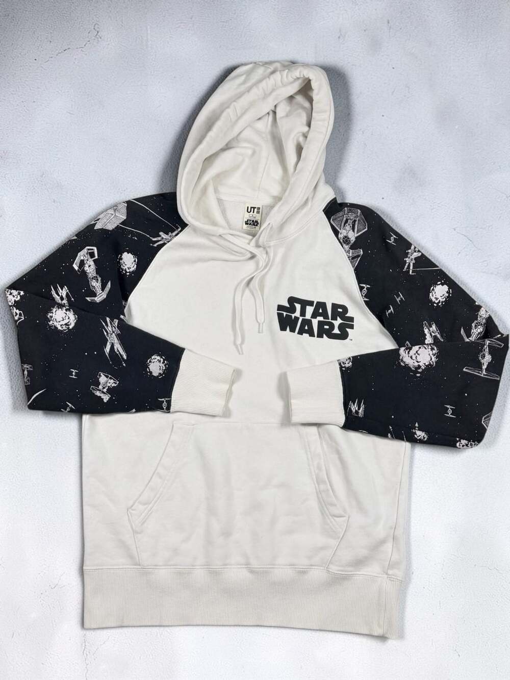 Uniqlo UT Star Wars Hoodie Size S White Black Graphic Space Pullover